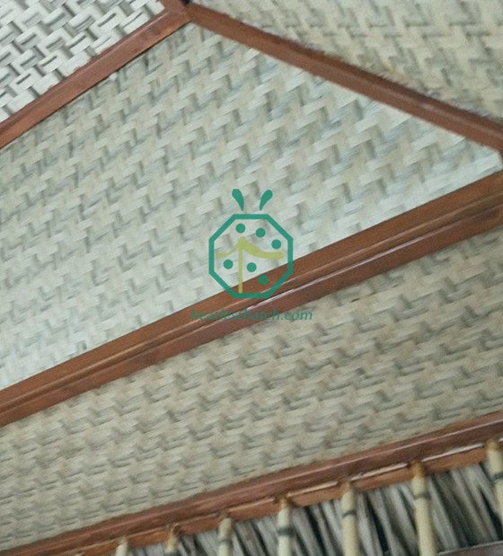 tappetino in erba sintetica intrecciata per rivestimento del soffitto della casa in legno in Cina