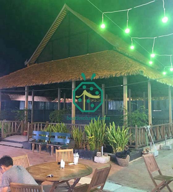 progetto di tetto in paglia sintetica ristorante bungalow cambogia